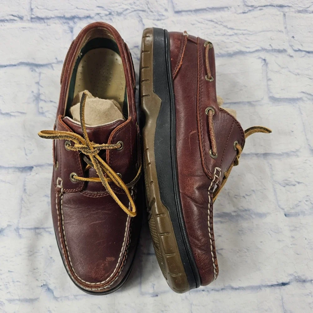 LL Bean Camp Moc Boat Shoes Mens 9.5 W Brown Leather Lug Sole Nautical Handsewn